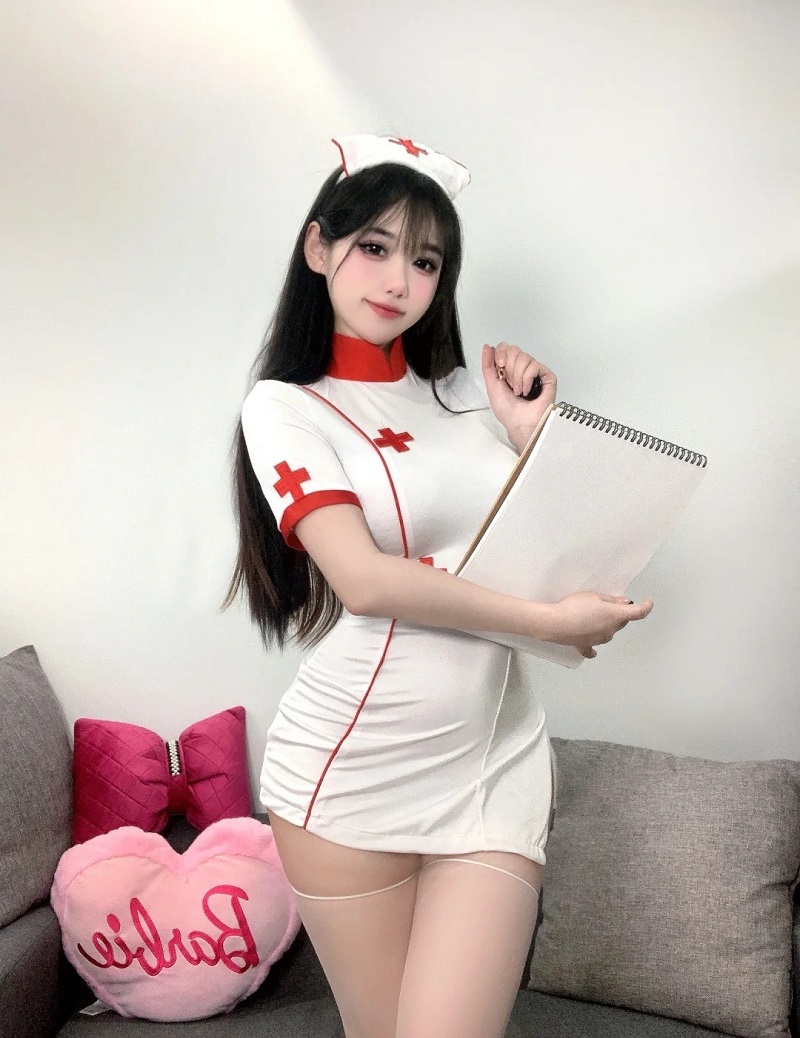 gái xinh cosplay y tá 4k cực xinh