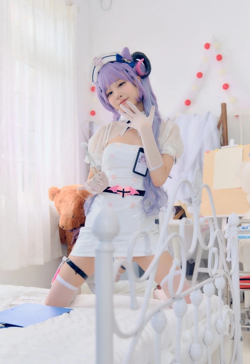 gái xinh cosplay y tá full hd cực xinh