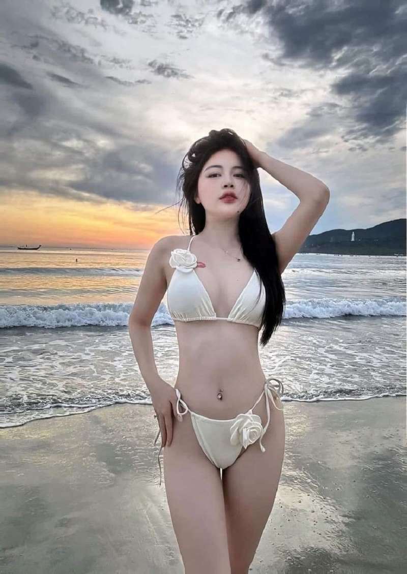 hình ảnh gái xinh mặc bikini nhỏ hd