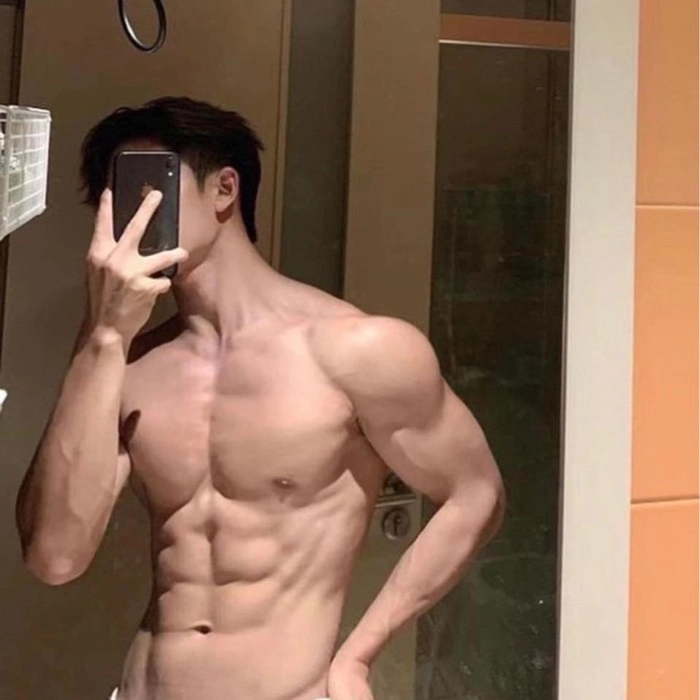 ảnh trai đẹp che mặt 8 múi cơ