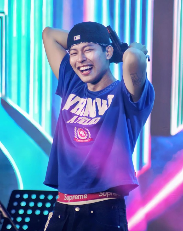 ảnh hurrykng đội mũ