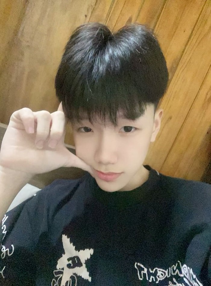 ảnh trai đẹp 13 tuổi đầu nấm