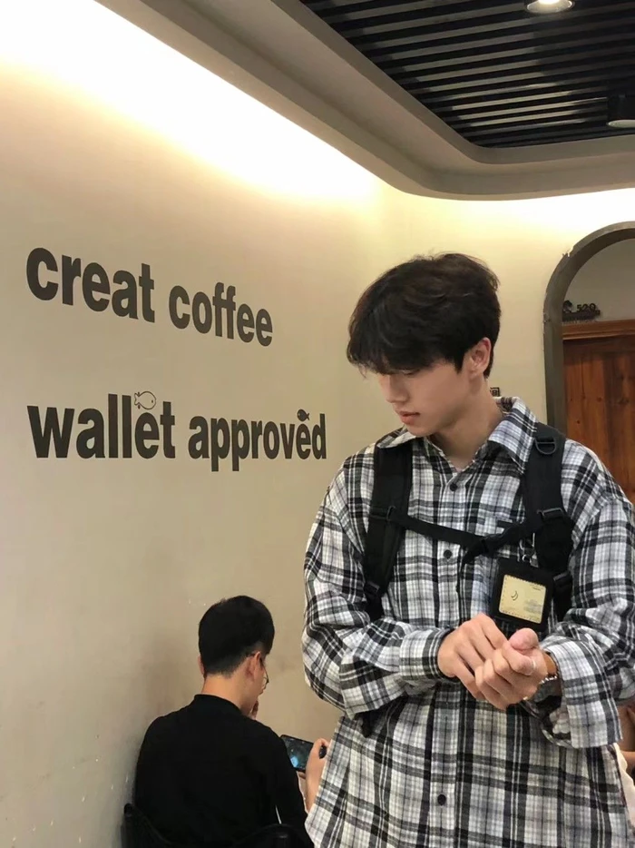 trai dep k10 dang cam sach