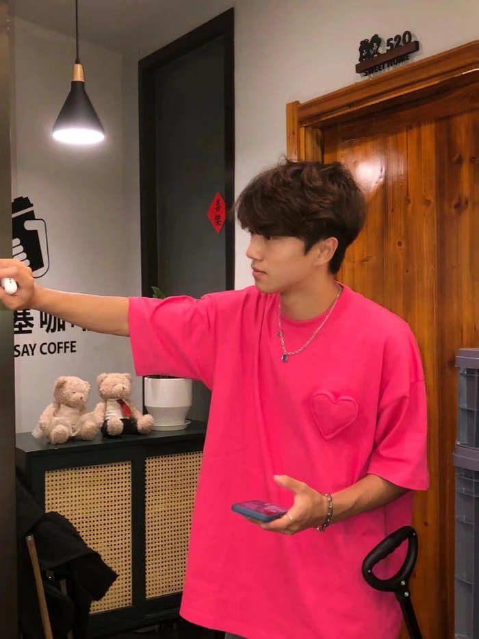 trai dep k10 dang tap the duc