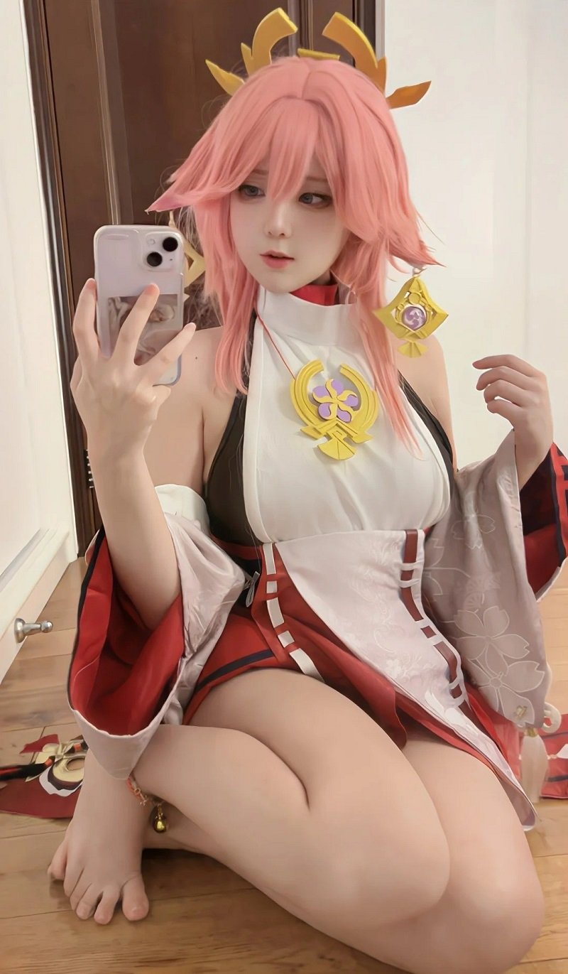 cosplay miko