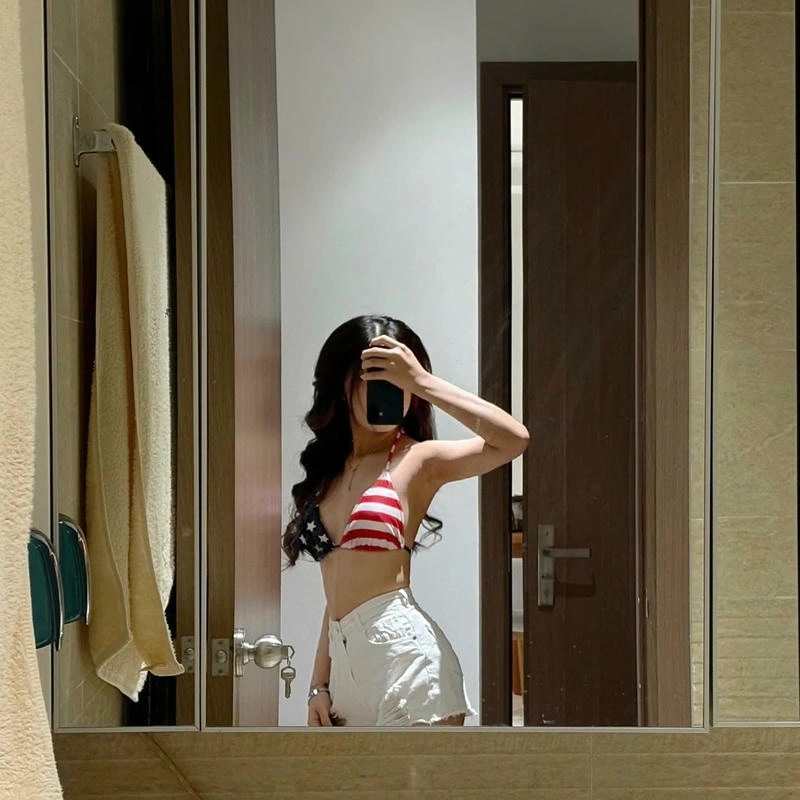 cô gái lộng lẫy