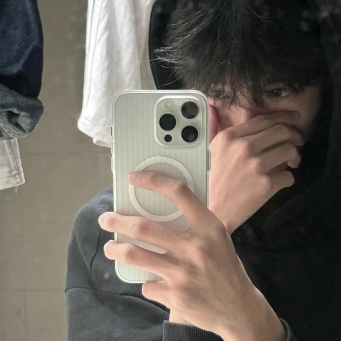 46 hình ảnh trai đẹp che mặt 2k10