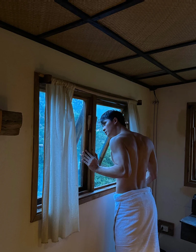 album ảnh trai đẹp quay lưng