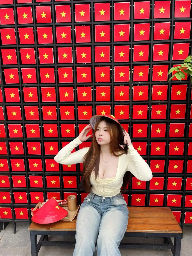 ảnh gái xinh 2k7 cực đẹp