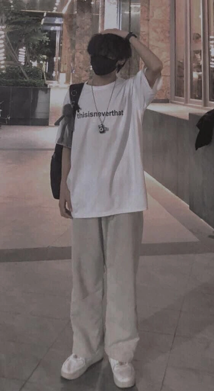 ảnh nam sinh che mặt