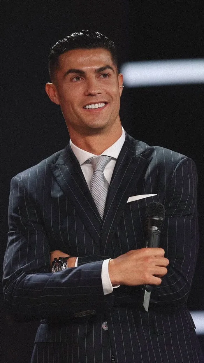 ảnh ronaldo chụp quảng cáo