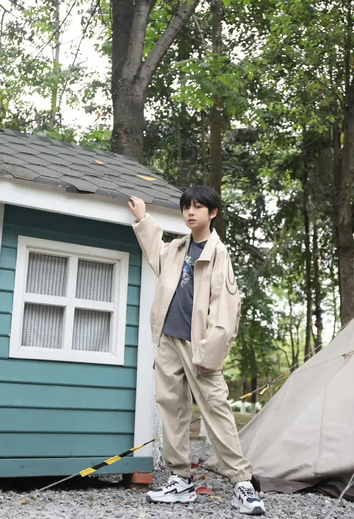 ảnh trai đẹp 9 tuổi