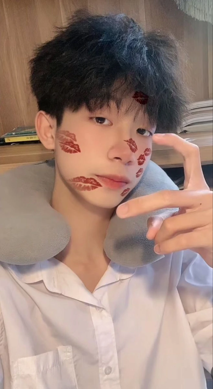 ảnh trai đẹp hà nội trẻ trung và tự tin