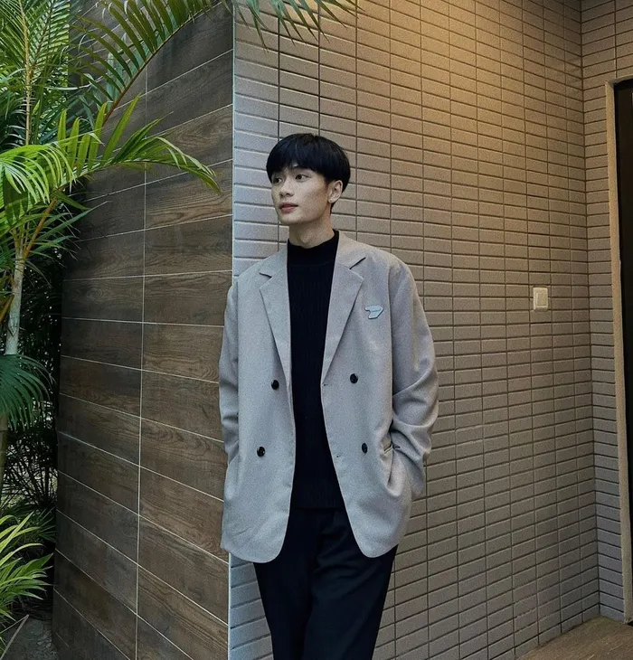 ảnh trai đẹp hà nội trong phố cổ