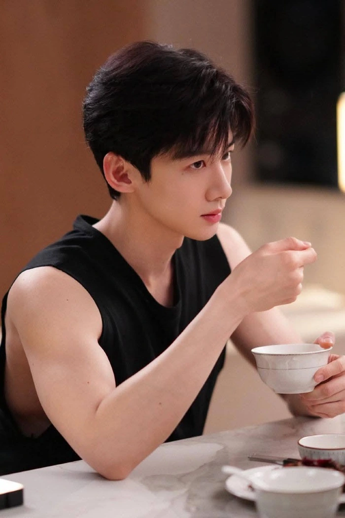 ảnh trai đẹp k9 non tơ