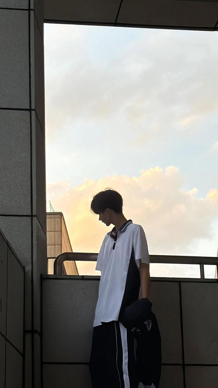 ảnh trai đẹp phong cách lạnh lùng