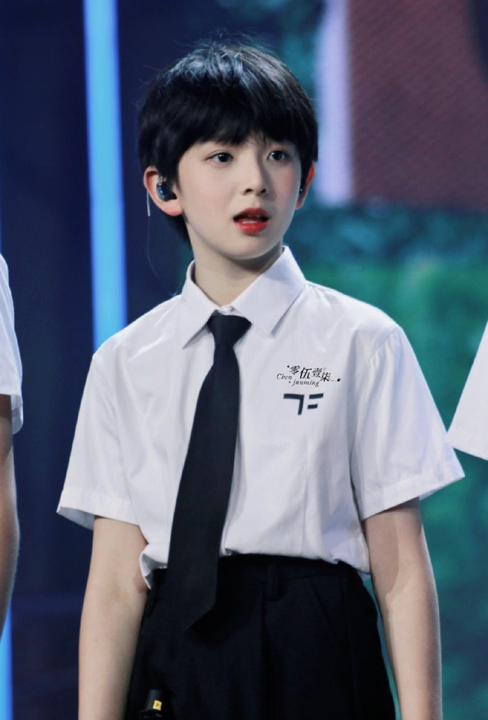 bé trai phong cách