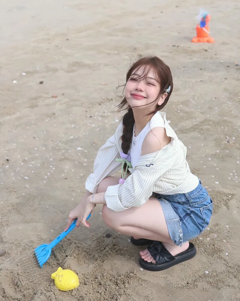 hình gái xinh 2k6 chụp cận