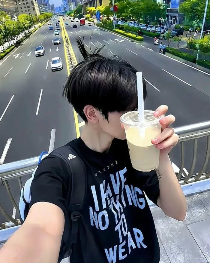 hình hình ảnh trai đẹp che mặt cute