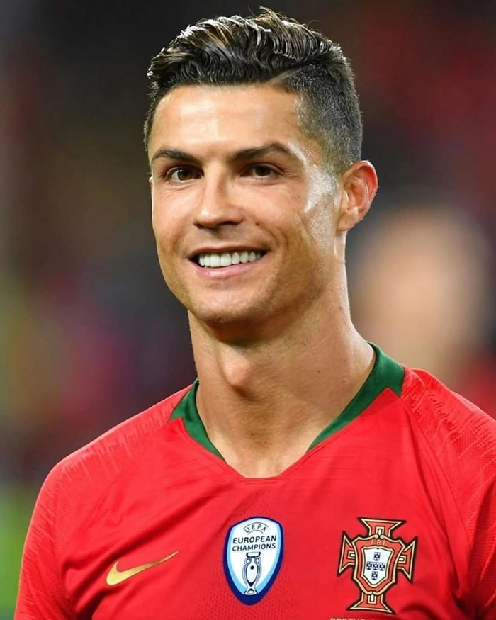 hình ronaldo trong buổi tập
