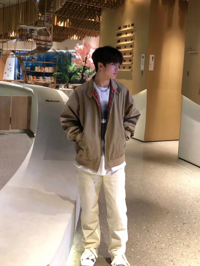 trai đẹp 2k10 với nụ cười rạng rỡ