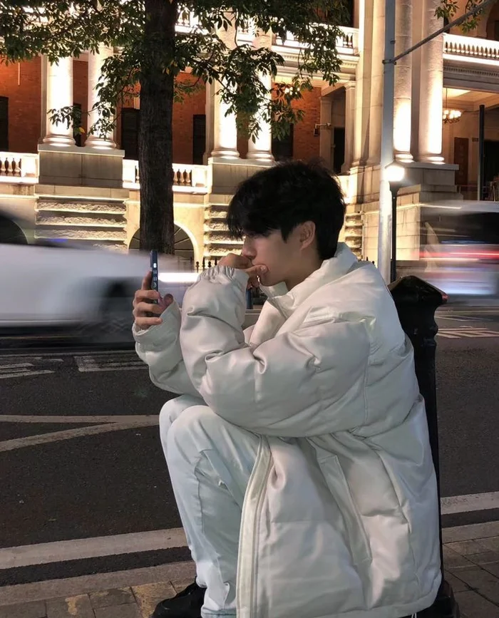 trai dep 2k12 dang tap trung