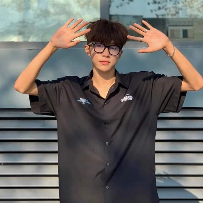 trai đẹp 2k7 che nắng