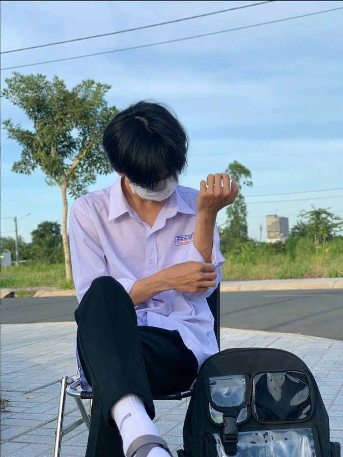 trai đẹp che mặt