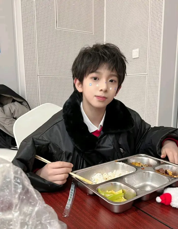 trai đẹp chụp studio