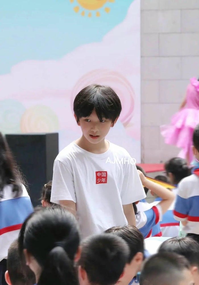 trai đẹp cười tươi