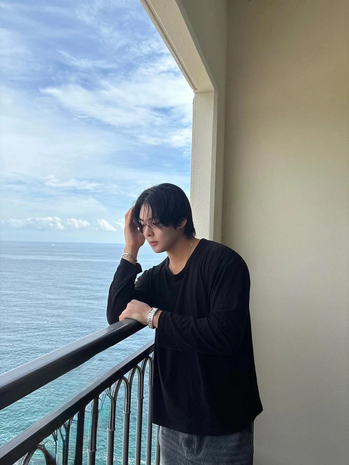 trai dep han chup anh nghe thuat