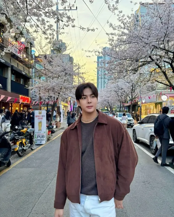 trai dep han thoi trang