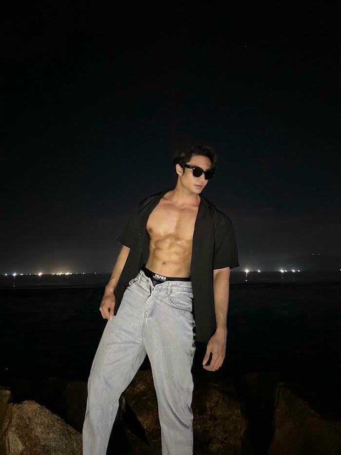 ảnh nền trai 6 múi mạnh mẽ