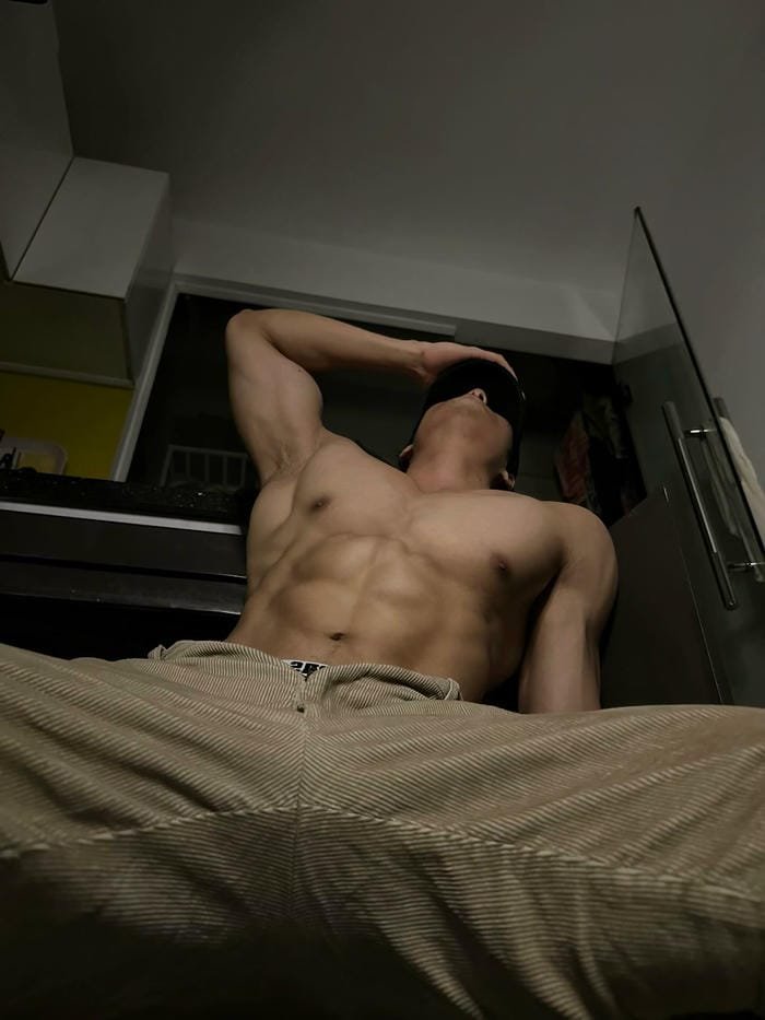 ảnh nền trai đẹp phong thái mạnh mẽ