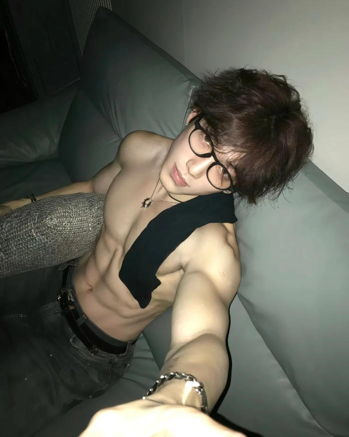 avatar trai phong cách