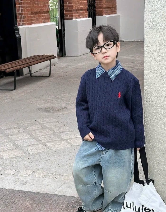 bé trai đẹp nhất thế giới với phong cách thời trang