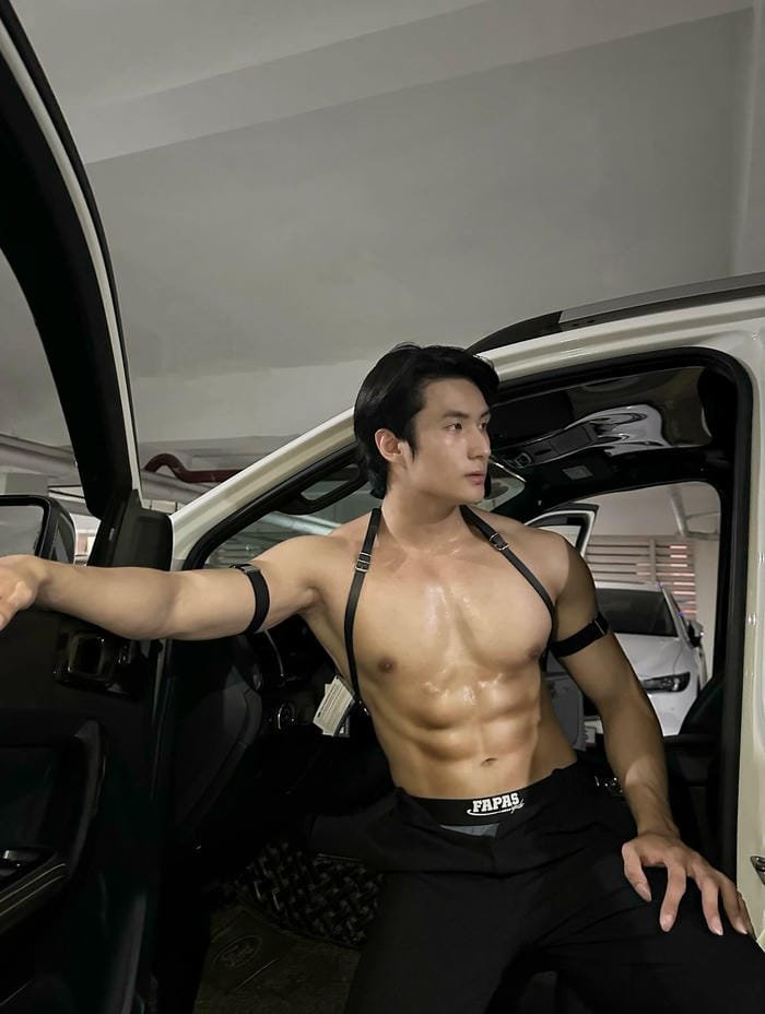 body trai đẹp cuốn hút