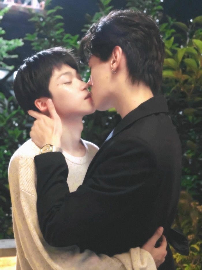 cặp đôi nam tình cảm