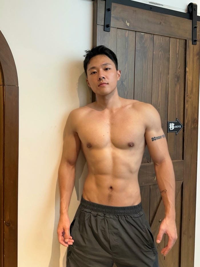 chân dung trai đẹp hàn quốc 6 múi