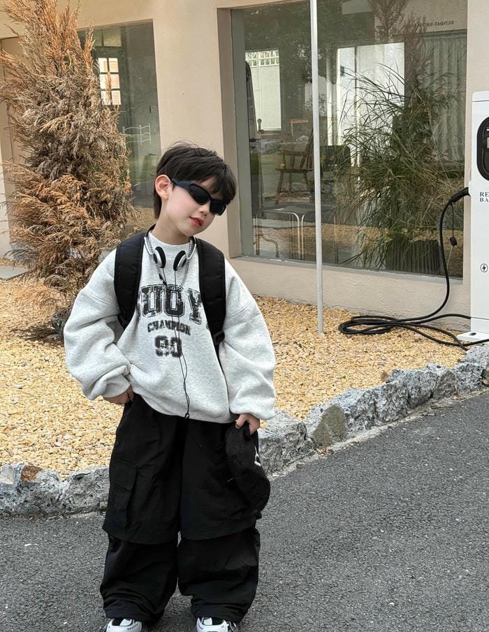 em bé đẹp trai cute