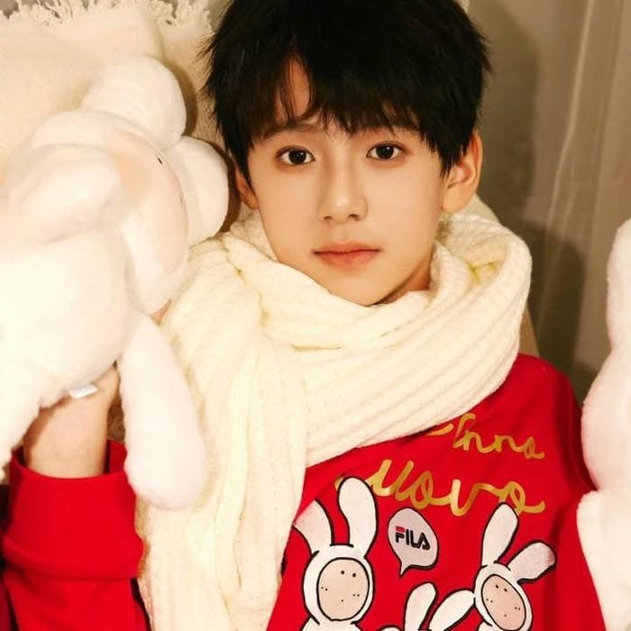 guong mat be trai 10 tuoi