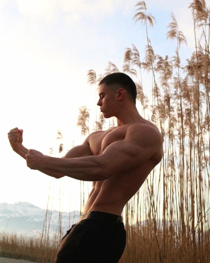 hình trai đẹp 6 múi