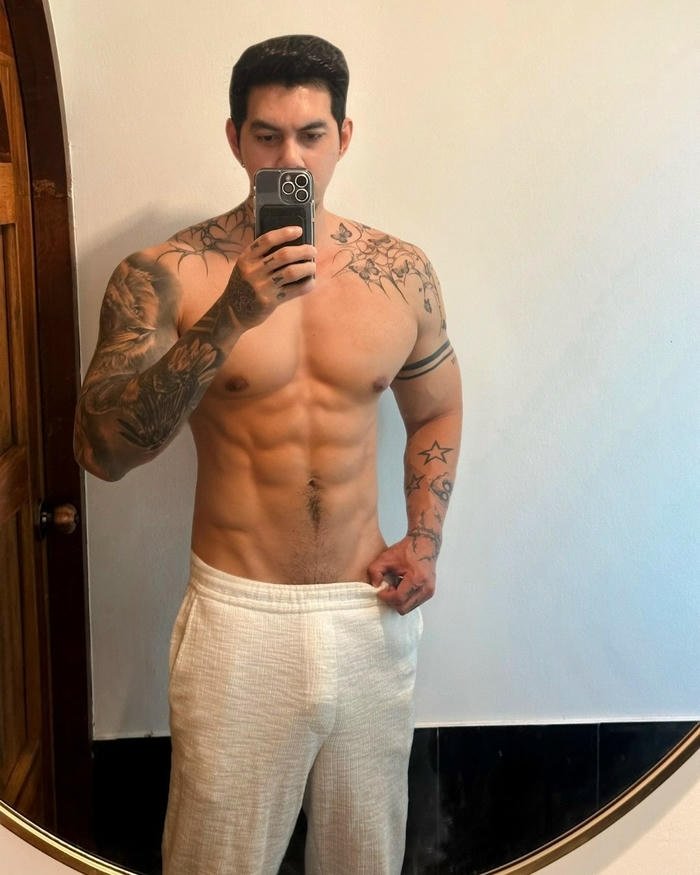 hình trai đẹp 6 múi cuốn hút