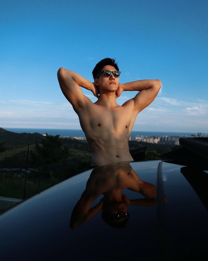 hình trai đẹp tự nhiên