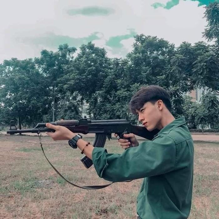 nam thần việt nam