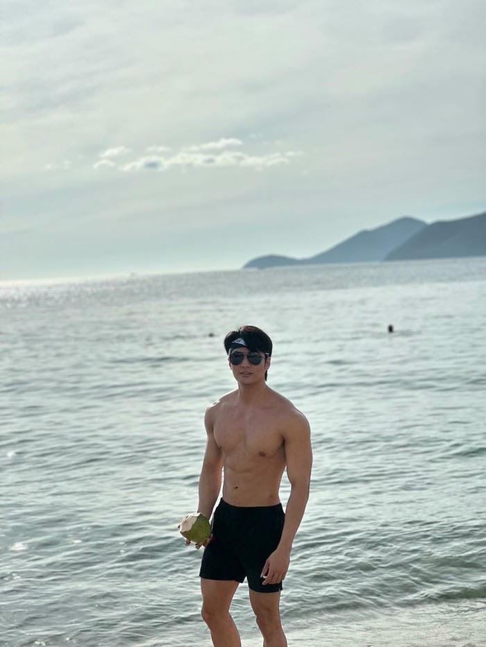 trai đẹp 6 múi hàn quốc