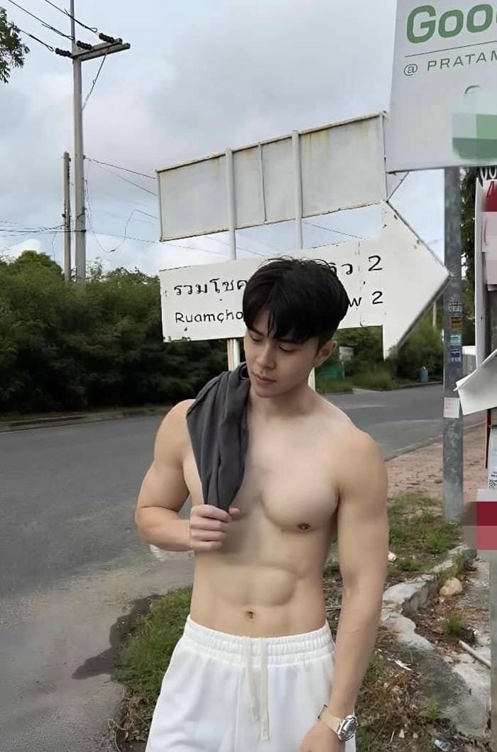 trai đẹp k10 với mái tóc đẹp