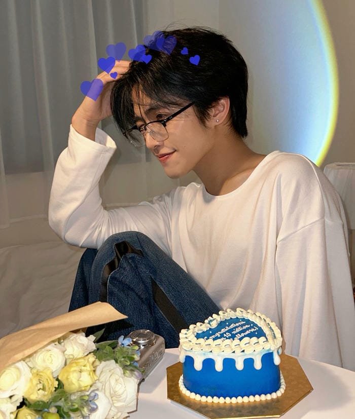 trai đẹp k8 kiểu hàn quốc