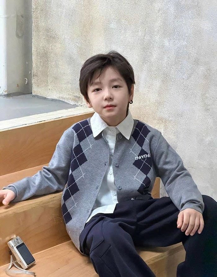 vẻ đẹp của thần đồng bé trai