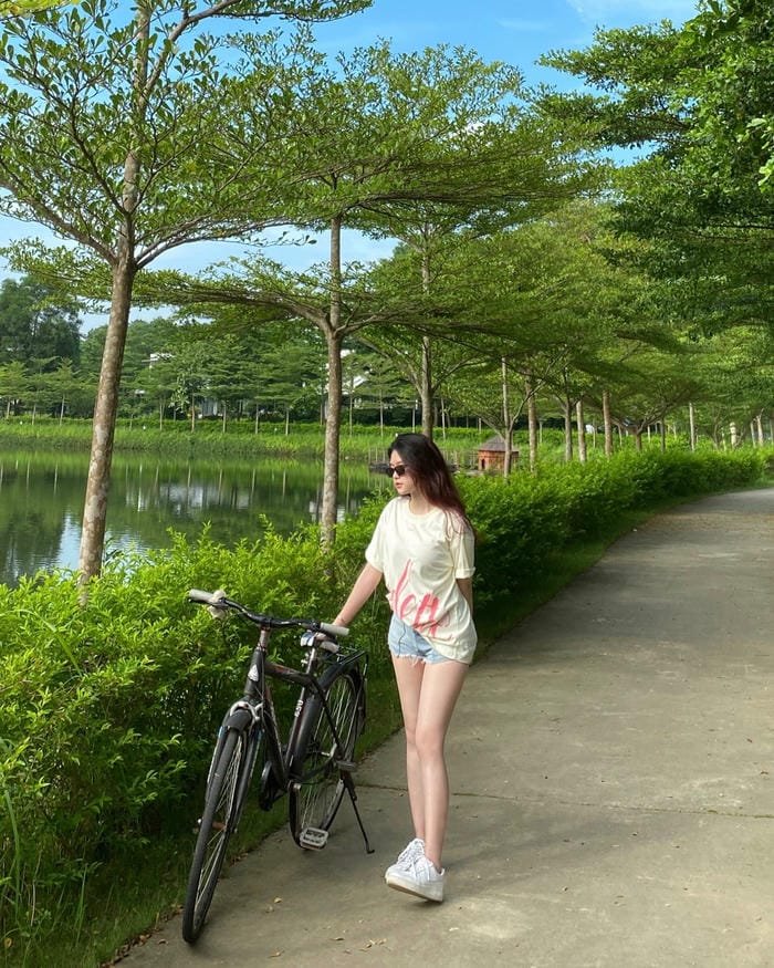 gái 2k10 năng động